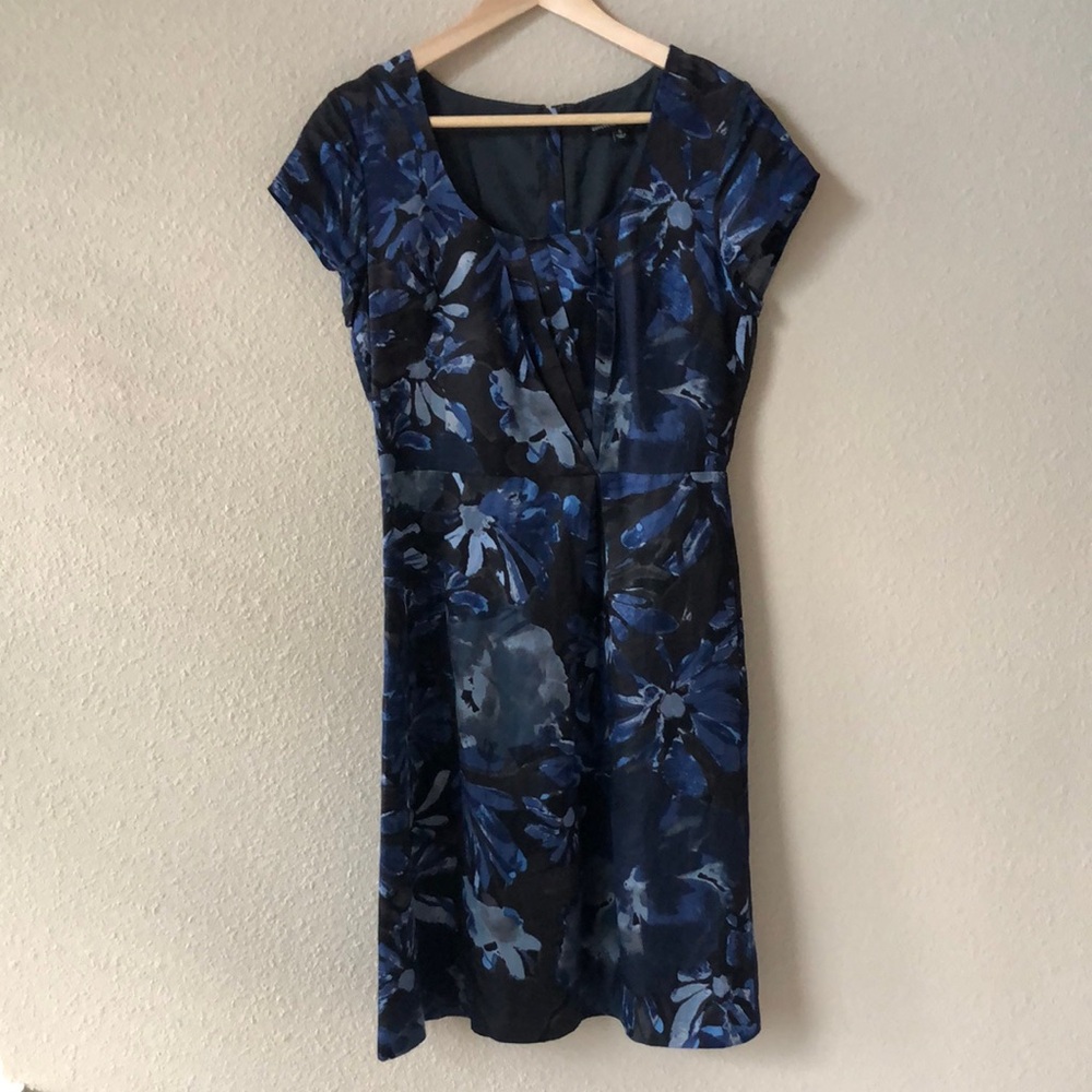Banana Republic Mad Men Blue and Black Midi Dress Size 6